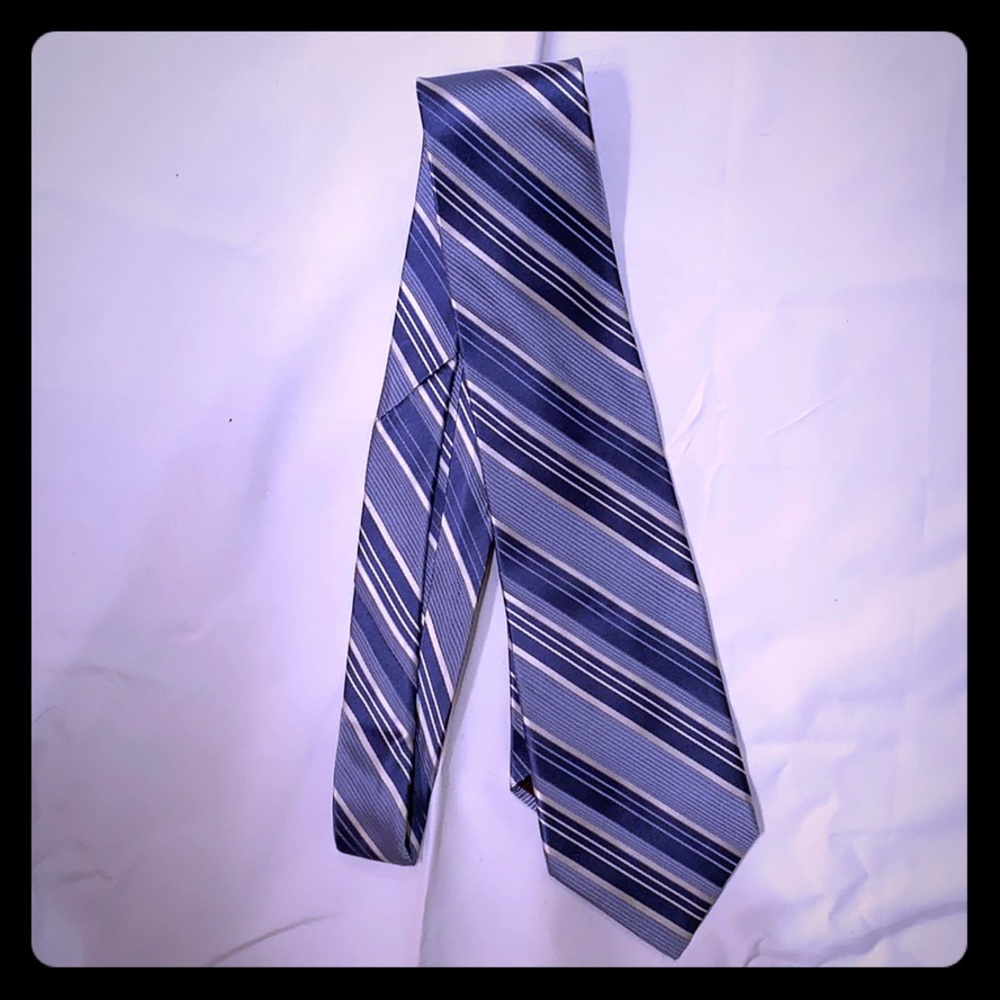 Tie jones New York